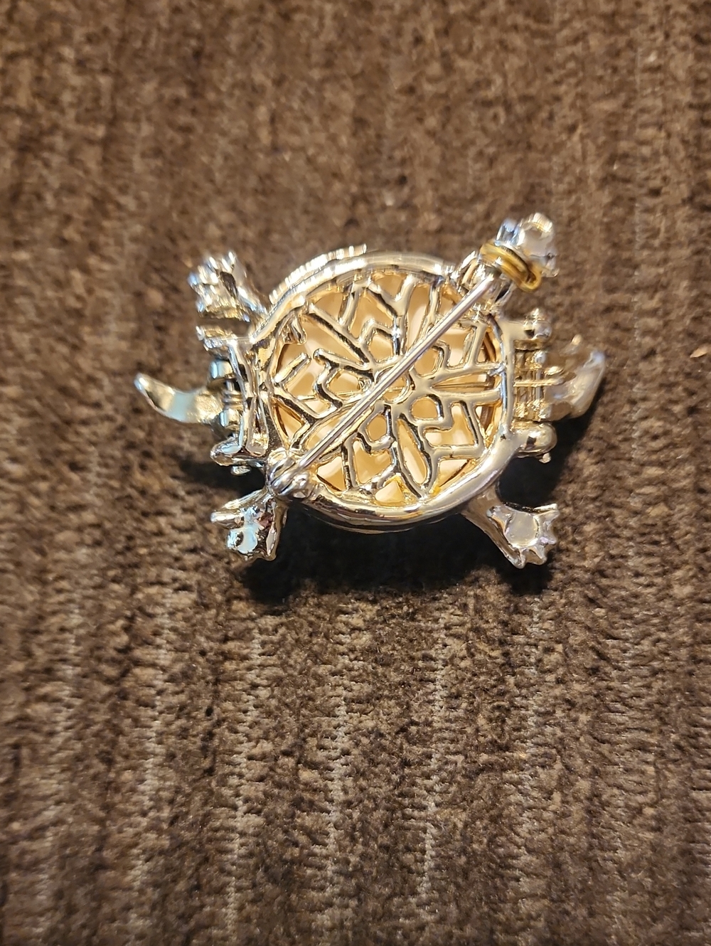 Vintage Turtle Pin - Picture 2 of 3